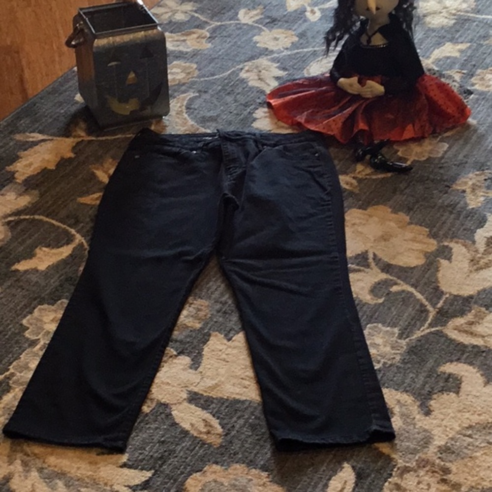 Gloria Vanderbilt Black Slimming Jeans